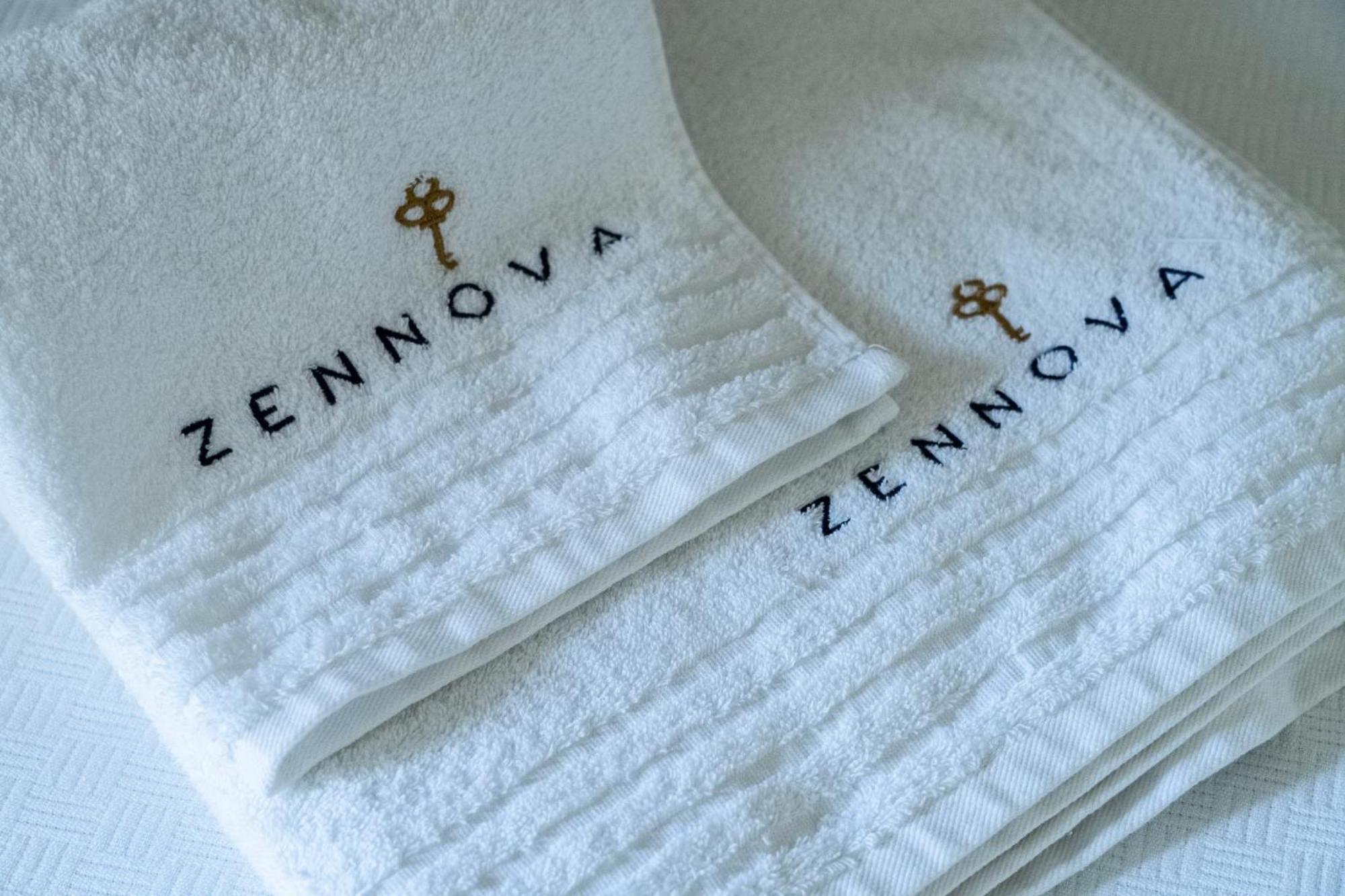 Zennova #5 Antigonidon Square Appartement *